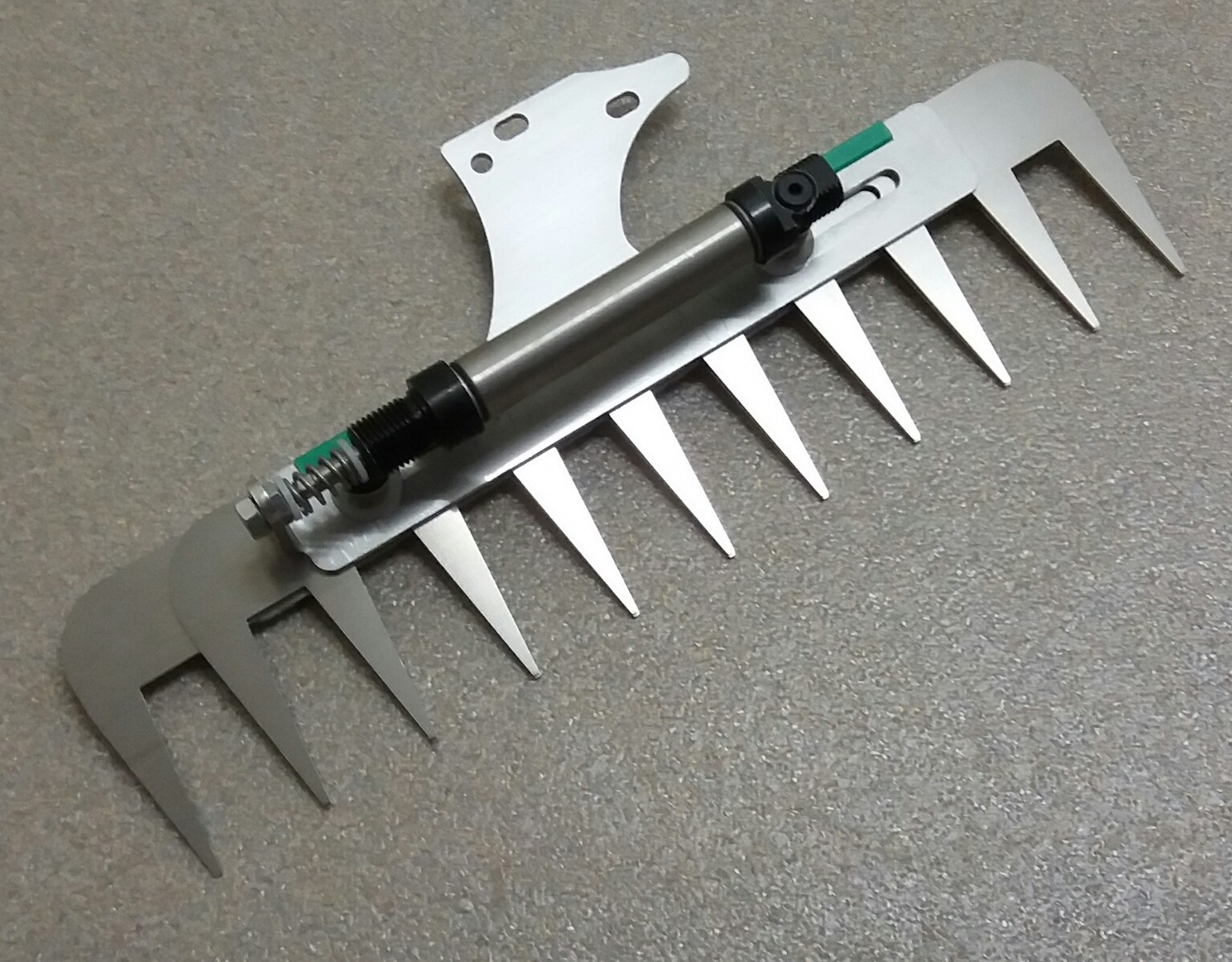 Patentschaar®  Kaak Knipmachine RVS 315 mm lang, steek 30 mm, 11 tanden